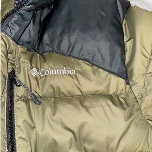 Columbia Olive Green Puffer Jacket